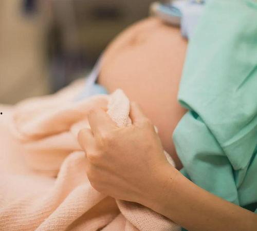 阵痛宫缩视频,真实分娩瞬间直击